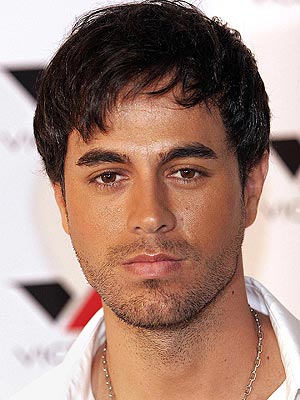 Enrique Eglesiaas sexy love song Tonight is the highest debut song this 